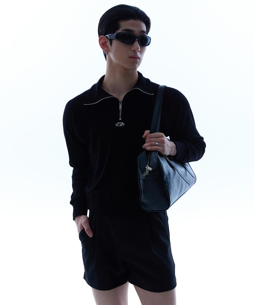 MORE THAN BLACK Logo Zip Up Crop Knit