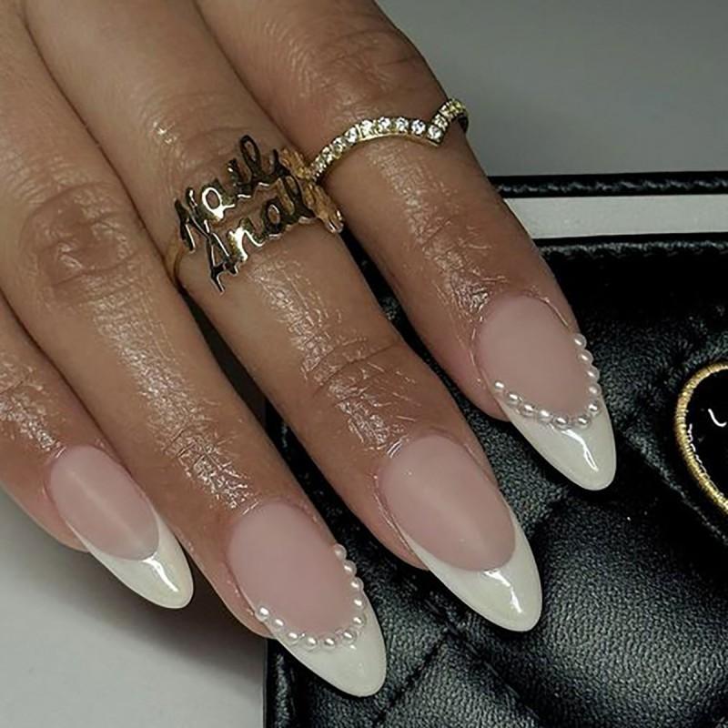 French Style Pearl-Embellished White Almond Press-On Nails Women Minimalist Wearable Nail Tips Gel Adhesive Type