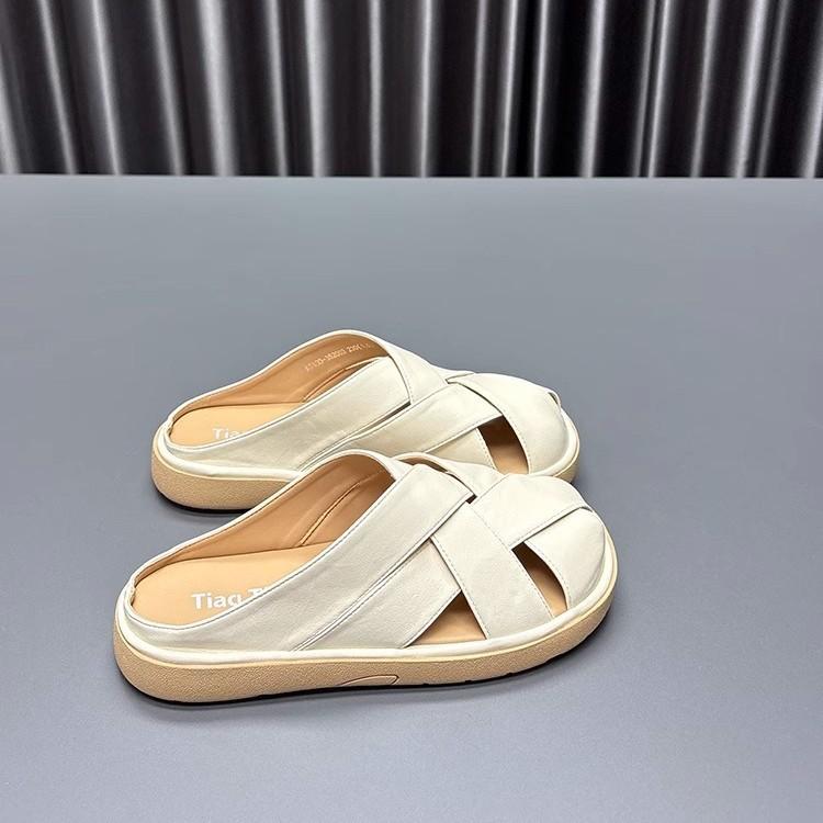 Genuine Leather Bag Head Slippers Women's 2025 Summer New Round Head Thick Bottom Wear Retro Woven Cowhide Casual Cool Slippers