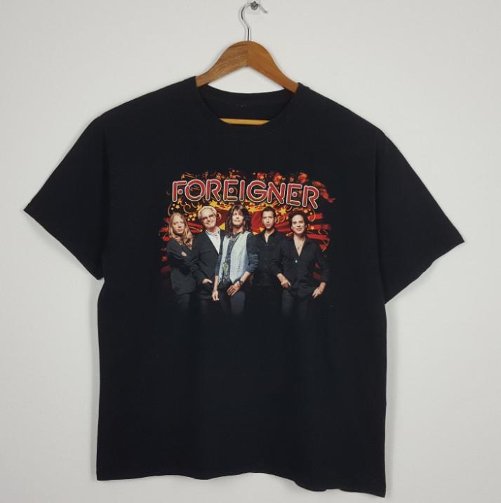 Vtg Foreigner Band In Concert Cotton Black S-5XL Unisex Shirt TR612 Unisex T-Shirt M