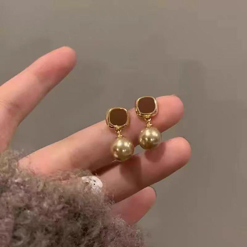 Elegant Maillard Pearl & Geometric Drip Oil Earrings for Autumn/Winter