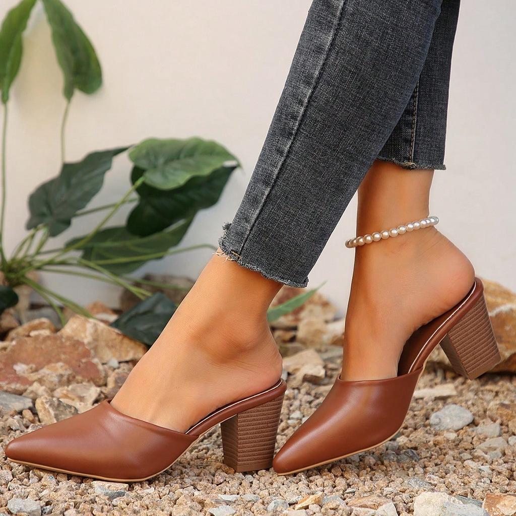 Female Slides Pointed Toe Flats Women Mules Slippers New 2025 Summer Beach Luxury Ladies Flats Slippers Sandals Shoes