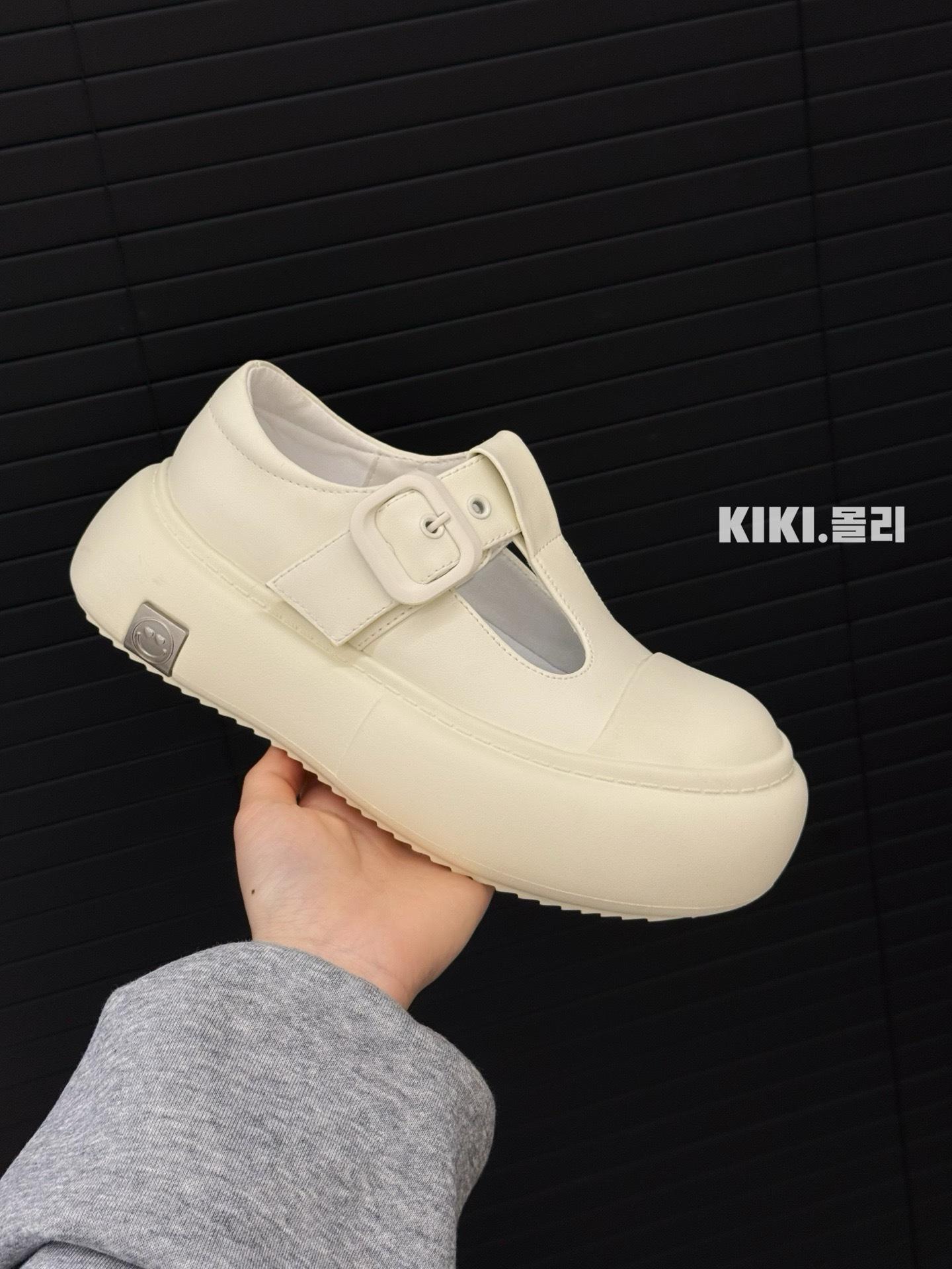 SGIRL TWTW женские универсальные туфли-кеды Mary с толстой подошвой и большой головкой, размер 25, полые, с пряжкой в одно слово, прилив 35 белый