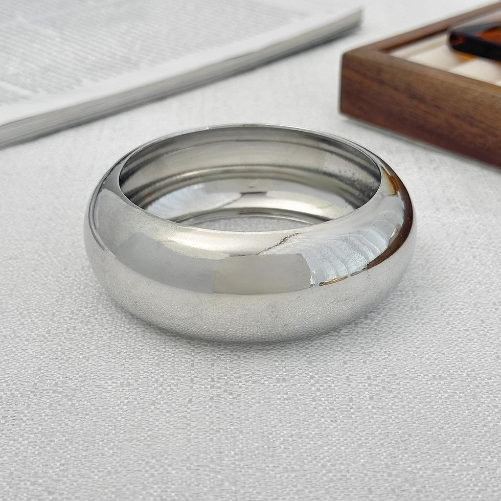 Exaggerated Wind Metal Glossy Wide Edition Bracelet Women'S, Fashion Geometric Curved Round Bracelet Bracelet