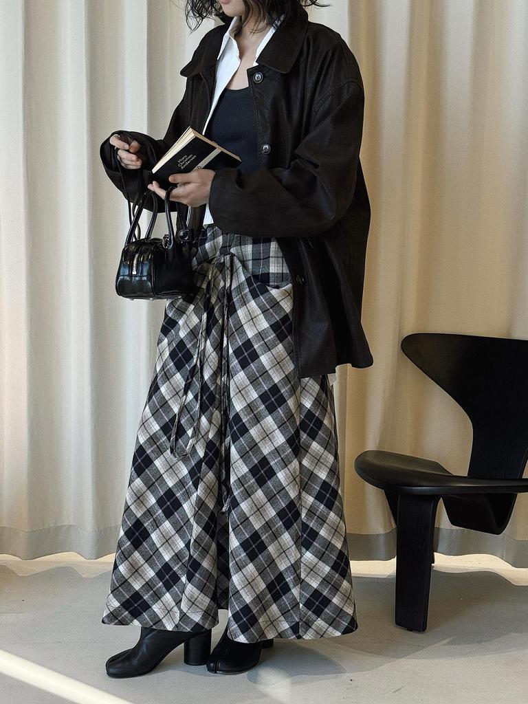 Louvre Spring Korean Retro Asymmetrical Plaid Maxi Skirt - High-Waisted Women's Fashion