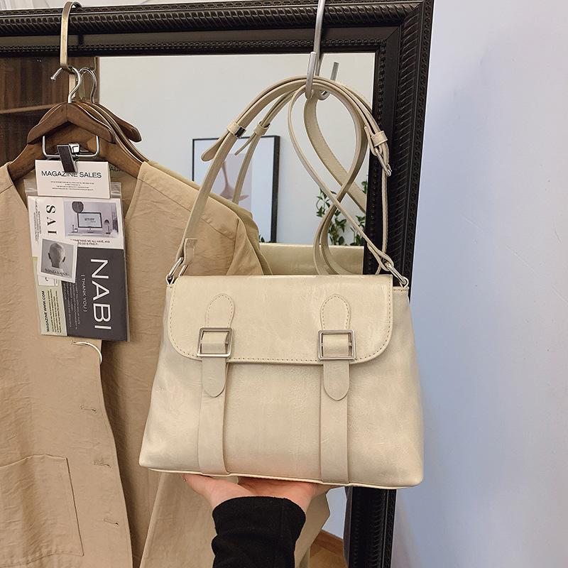 Simple casual shoulder bag women's new trendy fashion small square bag high-end commuter women's bag