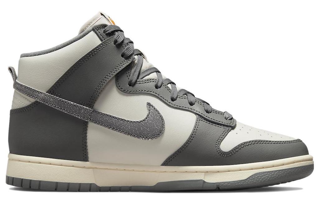 Nike Dunk High Se 'Light Bone' DM0582-001