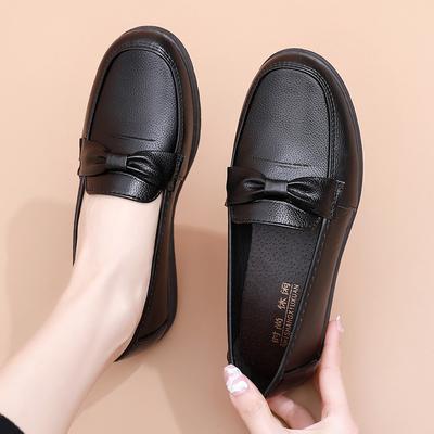 Spring and Autumn Mom Shoes, Anti-slip Soft-soled Single Shoes, Comfortable Women's Shoes, Middle-aged Black Work Leather Shoes