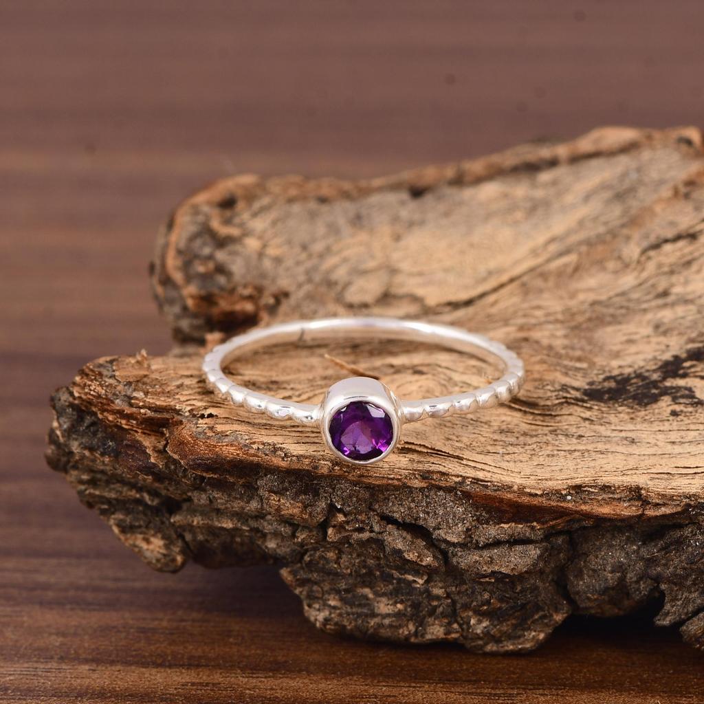 February Birthstone Ring for Her | Minimalist Amethyst Promise Ring | 925 Silver Jewelry Gift