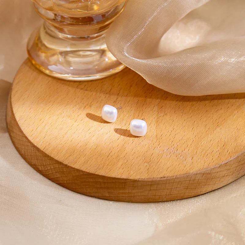 White 8mm Square Imitation Pearl Stud Earring for Women Elegant Romantic Temperament Jewelry Accessories Wedding Girl Gift