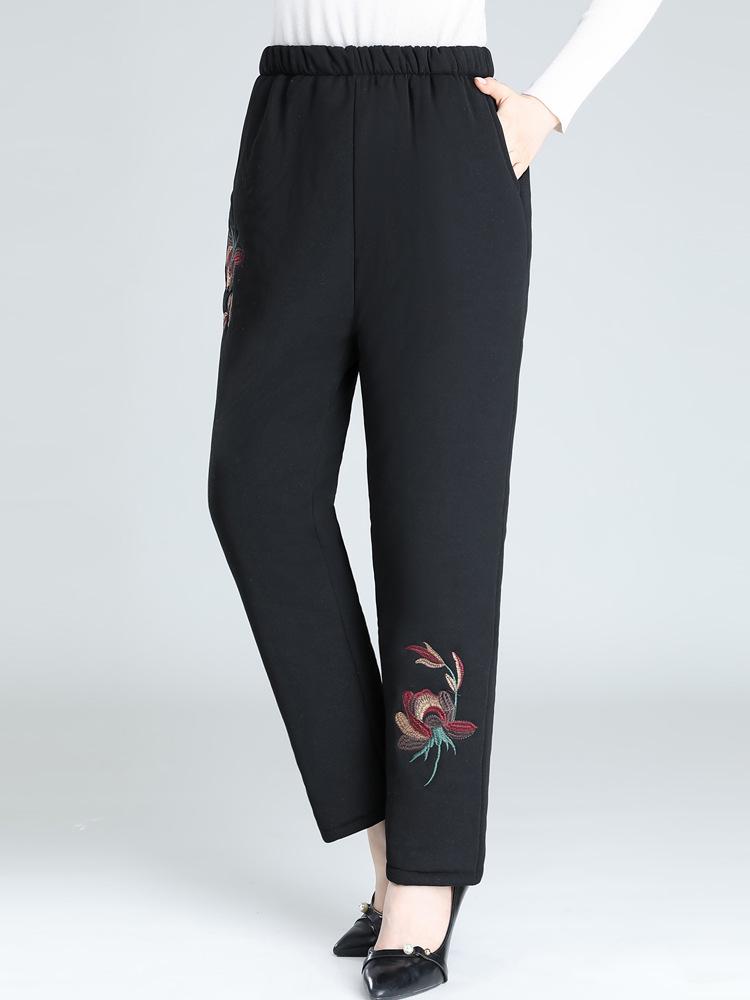 Women's Winter Lamb's Wool Pants: Warm, Loose-Fit, Plus Velvet for Middle-aged & Elderly