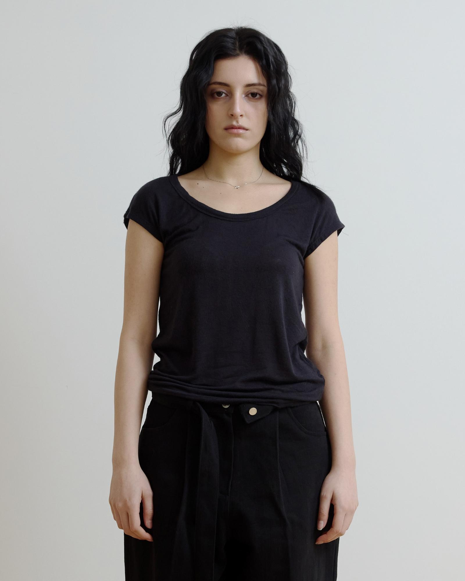 M Y Who Oha Без рукавов (черный) Black