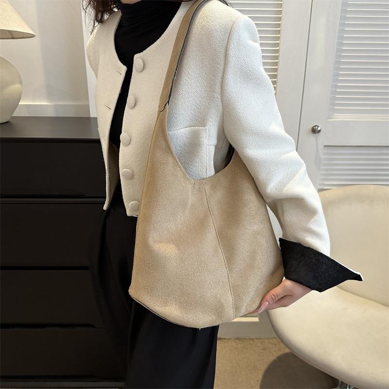 Fashionable Large Capacity Tote Bag For Women Street Style Trend Winter New Underarm Shoulder Bag