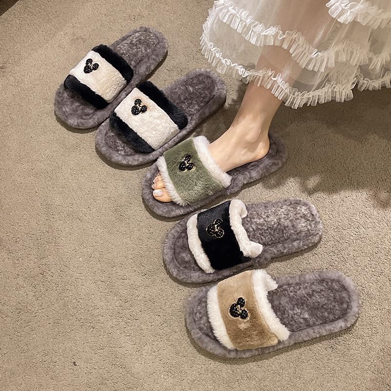 Fashion Fluffy Women's Slippers Home Cartoon Luxury Designer Winter Woman Shoes Flat Elegant Plush Indoor Footwear Fuzzy Fur Slides New