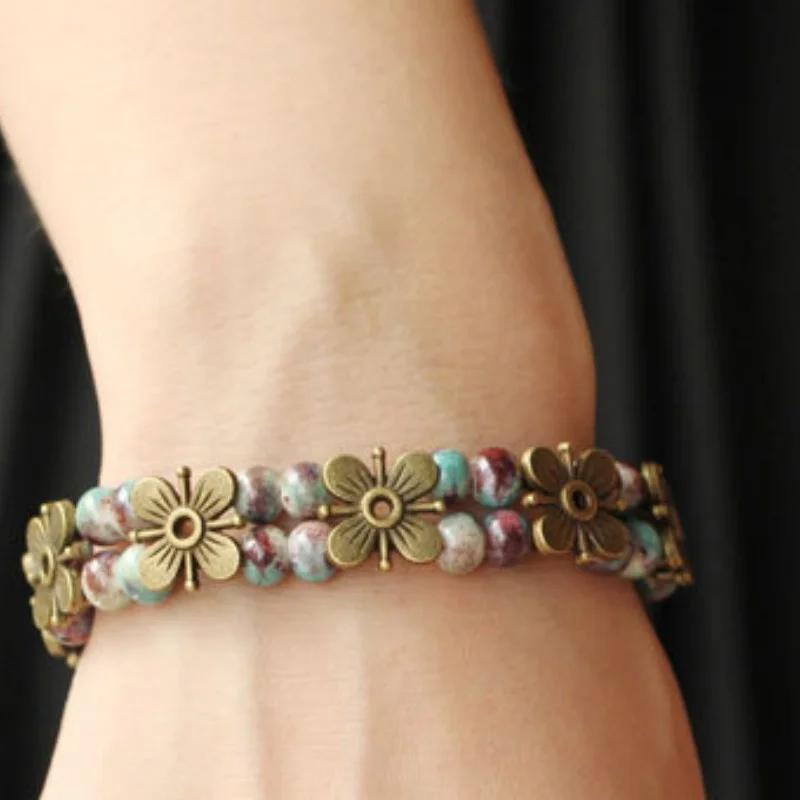 Fashion Small Flower Hand Catenary Sweet Sisters Chain Creative Birthday Gift Jewerly Accessories for Women Hand Decor Tools