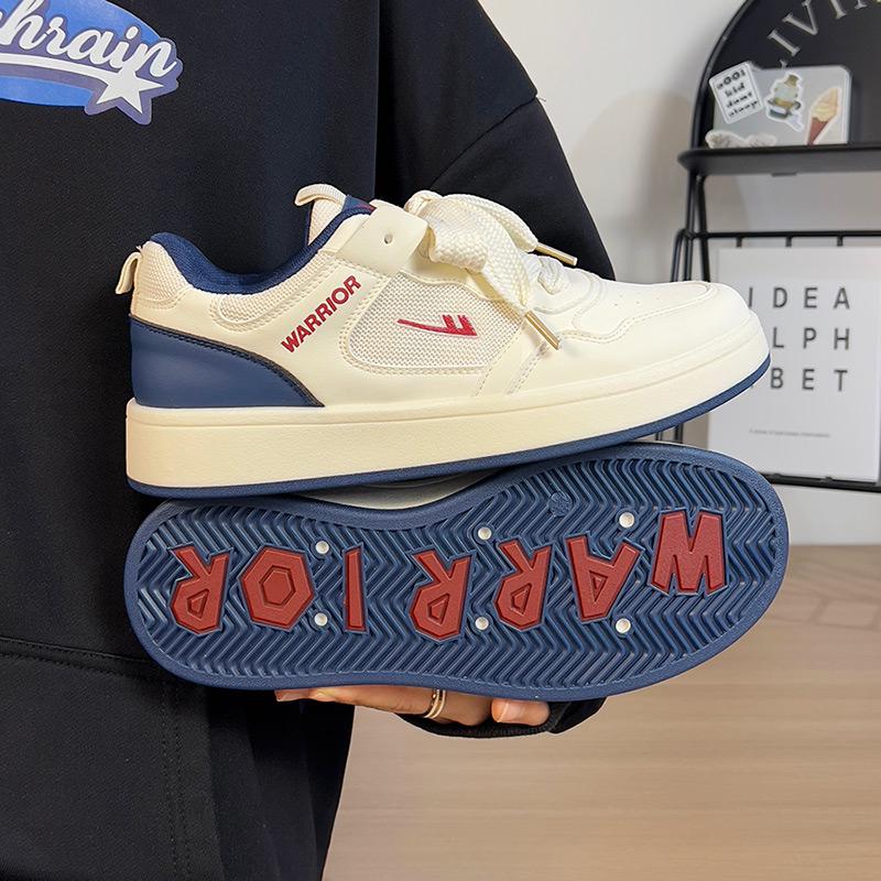Pánské bílé tenisky Warrior: 2025 Trendové, Lehké, Prodyšné Skateboardové Boty pro Kluky a Páry