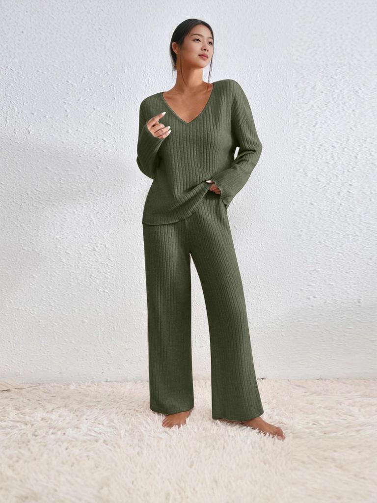 2025 Autumn/Winter Women's Wide-Leg Tracksuit: Casual Long-Sleeve Two-Piece Set for Commuting & Multi-Occasion Wear