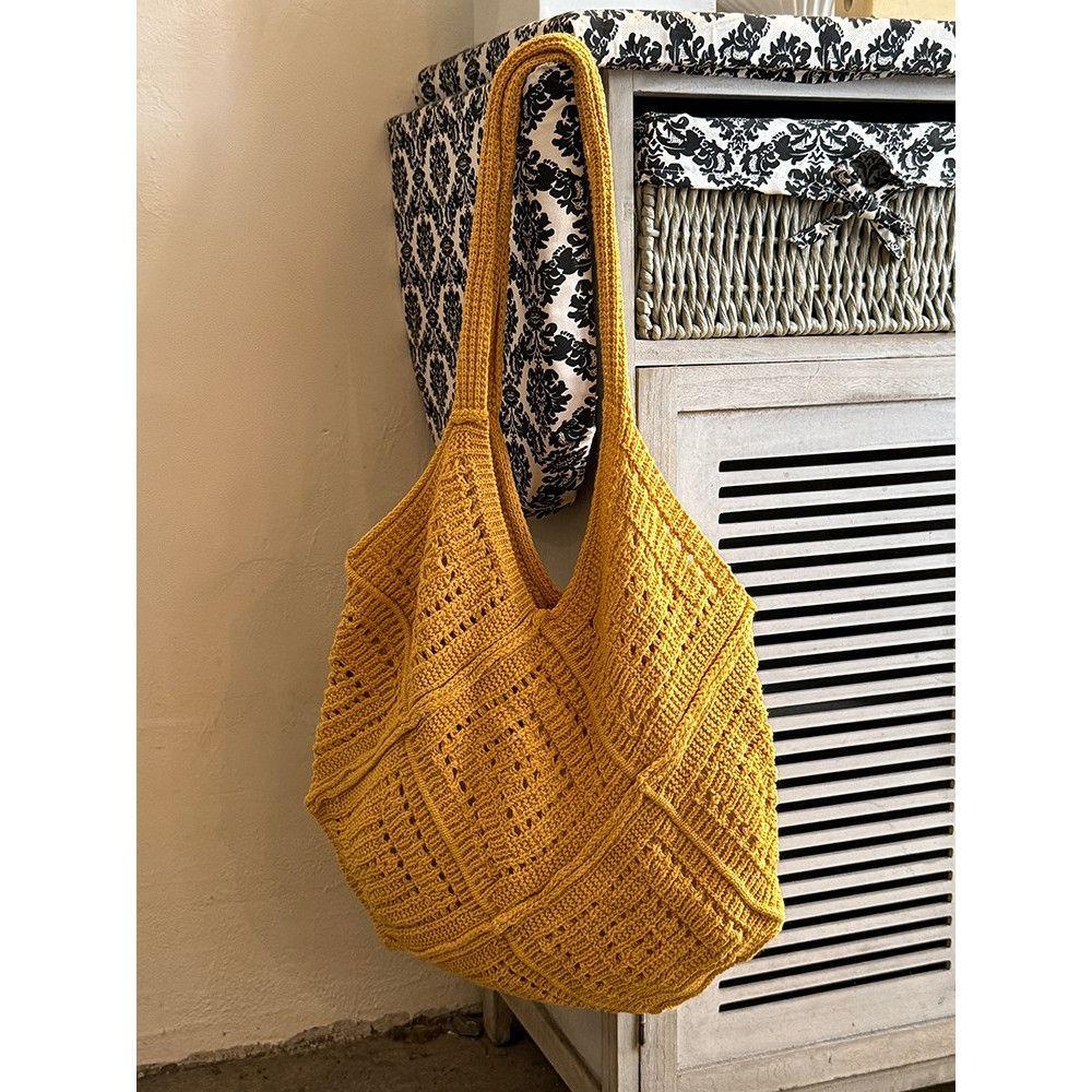 

New handmade hollow knitted bag women s large-capacity seaside vacation shoulder bag casual versatile commuter tote bag жёлтый