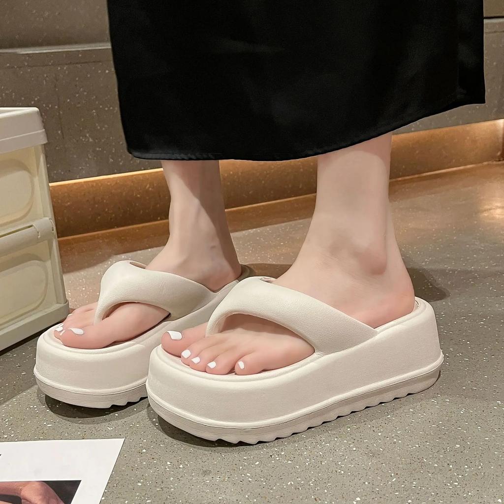 2026 Summer New Women's Thick Sole Flip-flops Outdoor Beach Sandals Wear-resistant Increase Women's Flip-flops