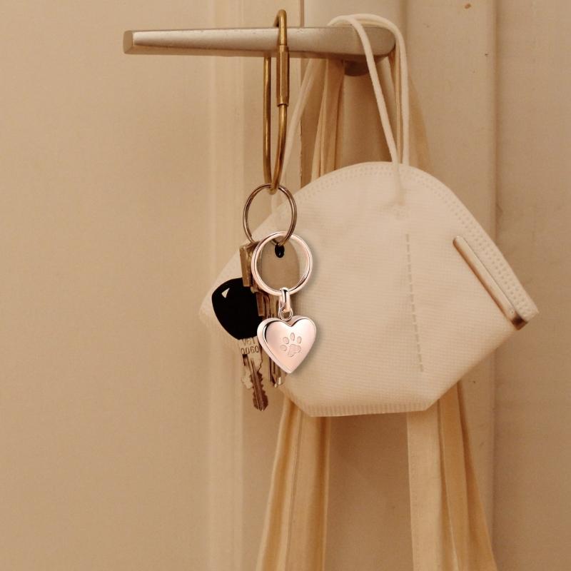 Heart Shape Keychain Multifunctional Fashion Accessory Key Ornament Stainless Steel Texture Present for Women and Couple