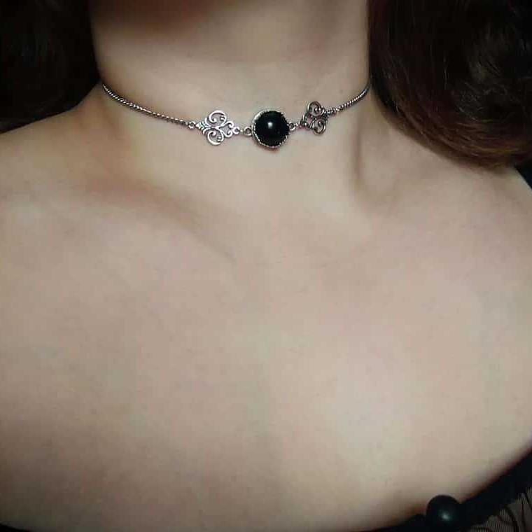 Gothic Obsidian Necklace With Geometric Pendant For Women Summer 2025 Fashion Accessory