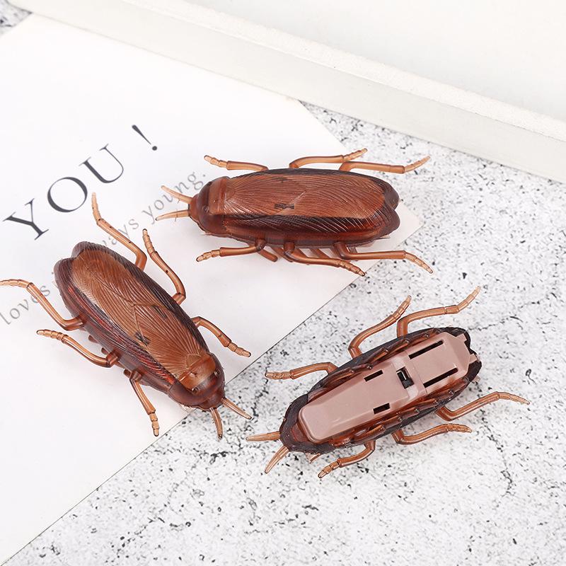 Simulated Crawling Cockroach Prank Toy