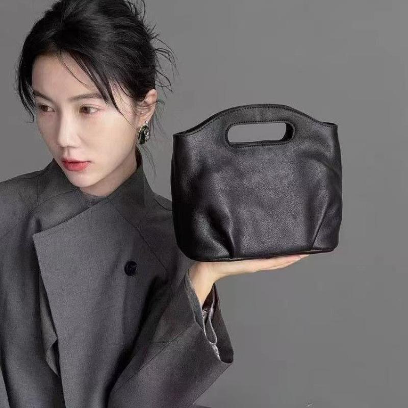 Korean niche retro handbag women's new work commuting versatile high-texture soft leather large-capacity messenger bag