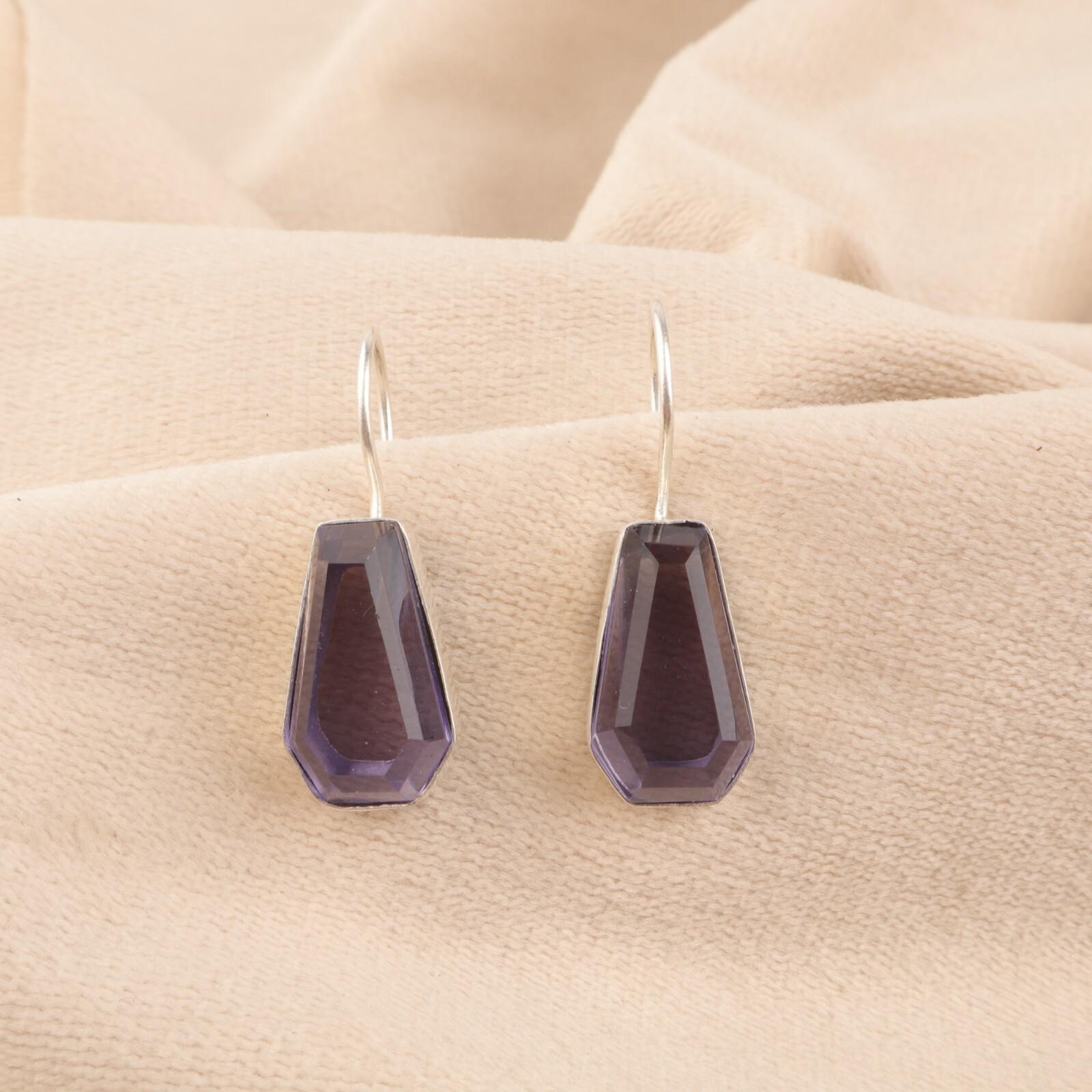 

Редкий драгоценный камень иолит Ювелирные изделия из стерлингового серебра 925 ручной работы Серьги-гробики 1,26 EE-138-3