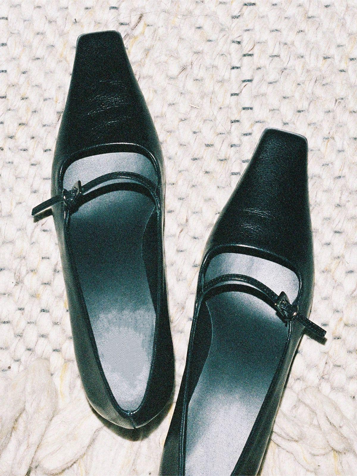 

Genuine leather niche thin heel shallow mouth one-word buckle with small square head single shoes women s 2025 new spring small leather shoes high h 40 чёрный