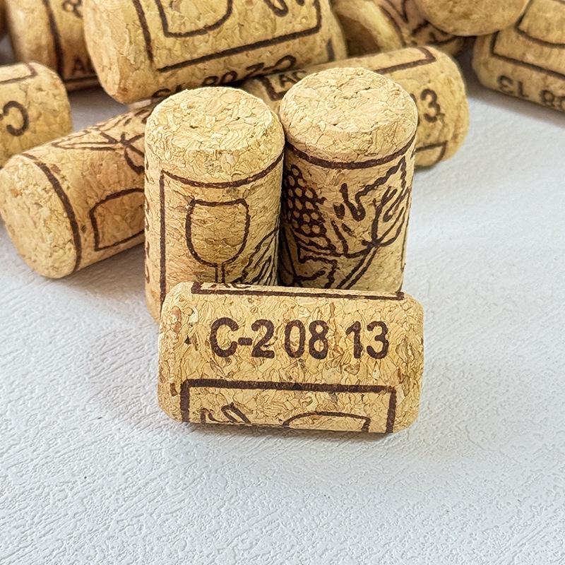 Rolha de Vinho de Cortiça com Microgrânulos de Carvalho Impresso - Design Cilíndrico e Cônico