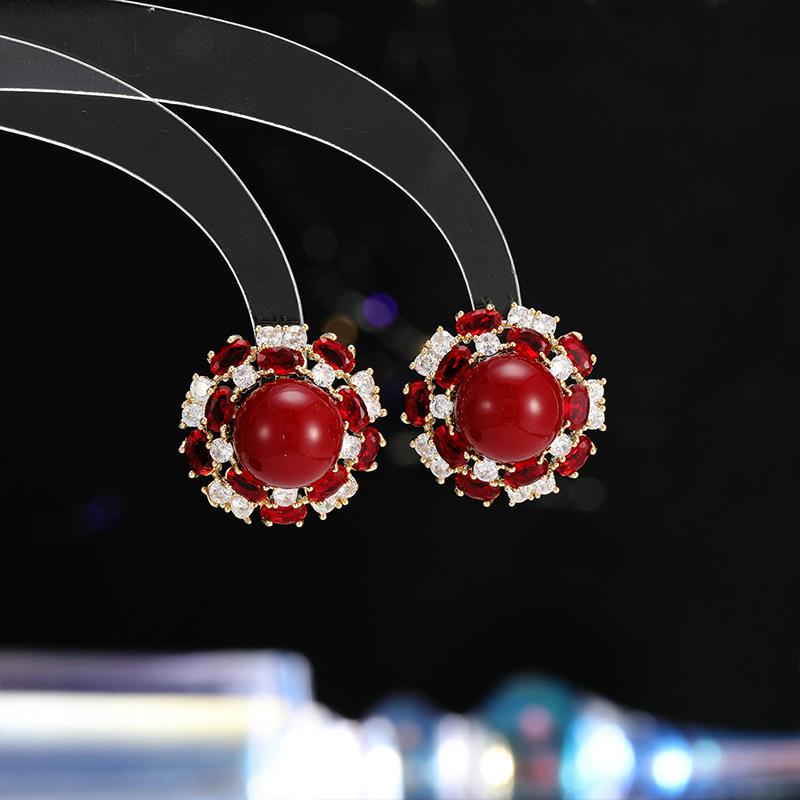 

Women s Light Luxury Design Elegant Imitation Pearl Round Earrings Fashionable And Versatile Niche Design Earrings