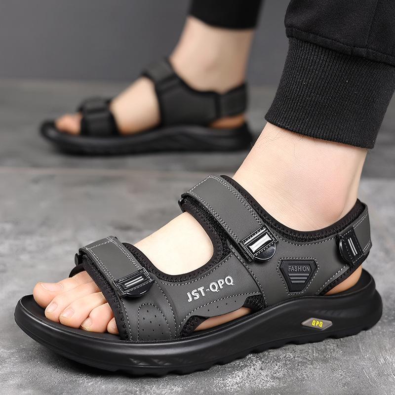 Summer new sandals men's sandals wear casual beach shoes men's driving thick-soled cool slippers