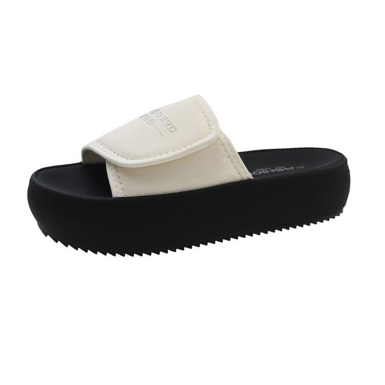 Thick-soled Velcro slippers for women's summer wear 2024 new one-word sandals with a sense of stepping on shit, Internet celebrity beach sandals tide