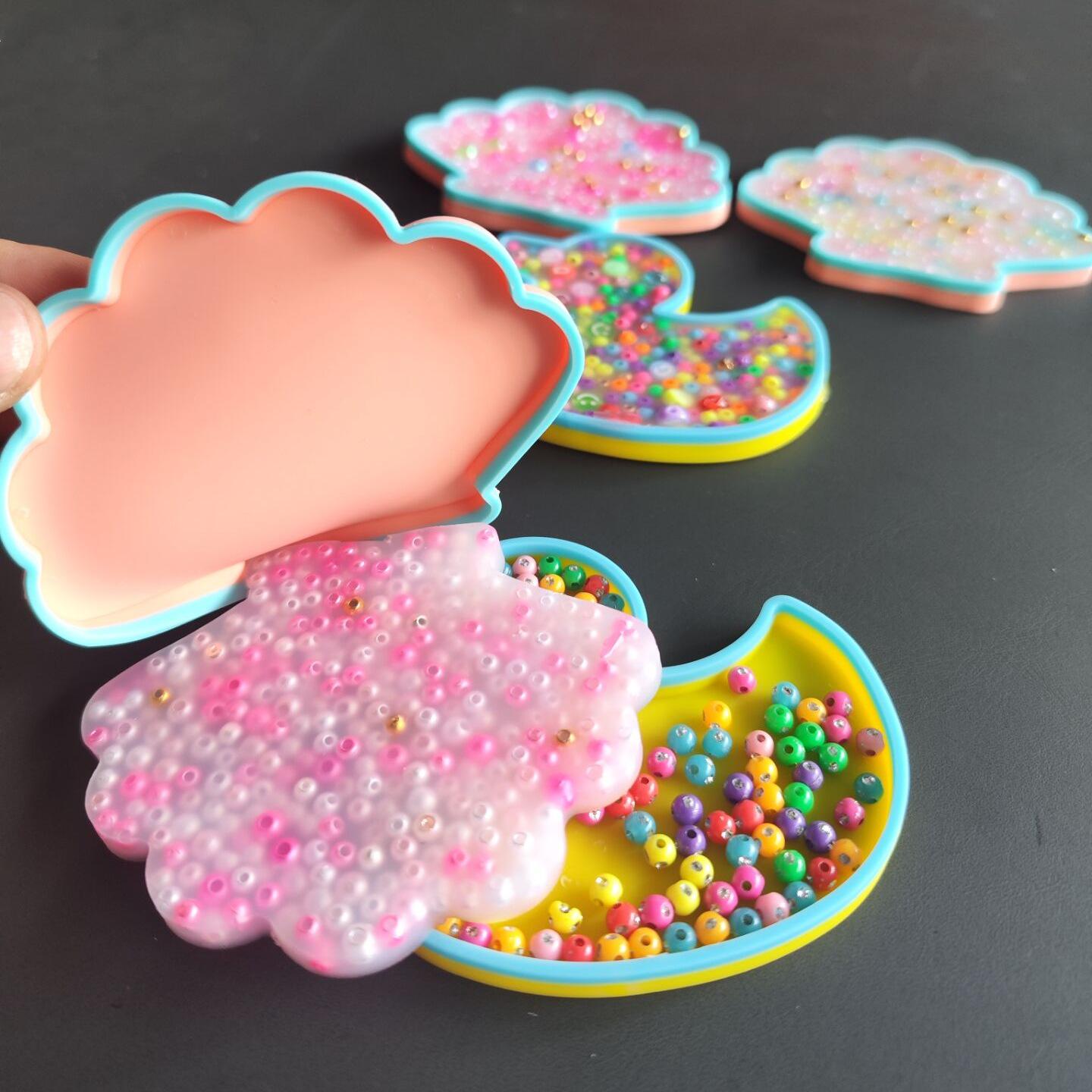 

Stress Relief Pimple Squeeze Fidget Toy: Sensory Decompression and Irritability Relief