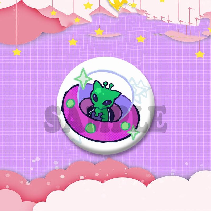 Funny Green Alien Cat Coin Badge Creative Cute Cartoon Animal Round Brooch Backpack Lapel Pins Accessories Toys Gift for Friends 32mm