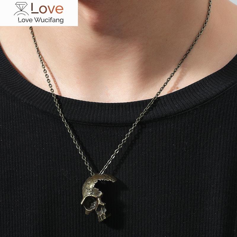 

Винтажное посеребренное ожерелье с половинкой черепа, кулон из античного бронзового сплава, ожерелье со скелетом, ретро-готические украшения, колье-подвески