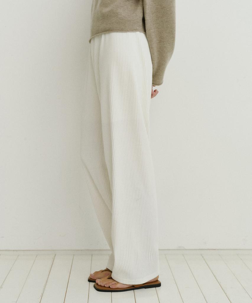 Yulago Vertical Banding Pants