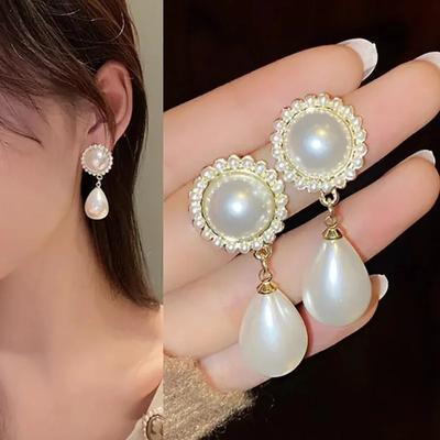 French Imitation Pearl Earrings, Retro Water Droplet Shaped Earrings for Women's Court, High-end, Noble and Elegant Earrings
