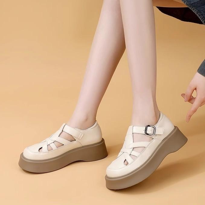 Fashion Versatile Hollow Soft Sole Soft Leather Sandals Women's Summer New Retro Soft Sole with Skirt Sandals