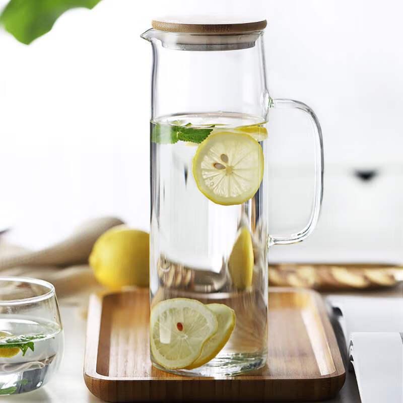 TLAKEHO Transparent Glass Cold Water Pitcher