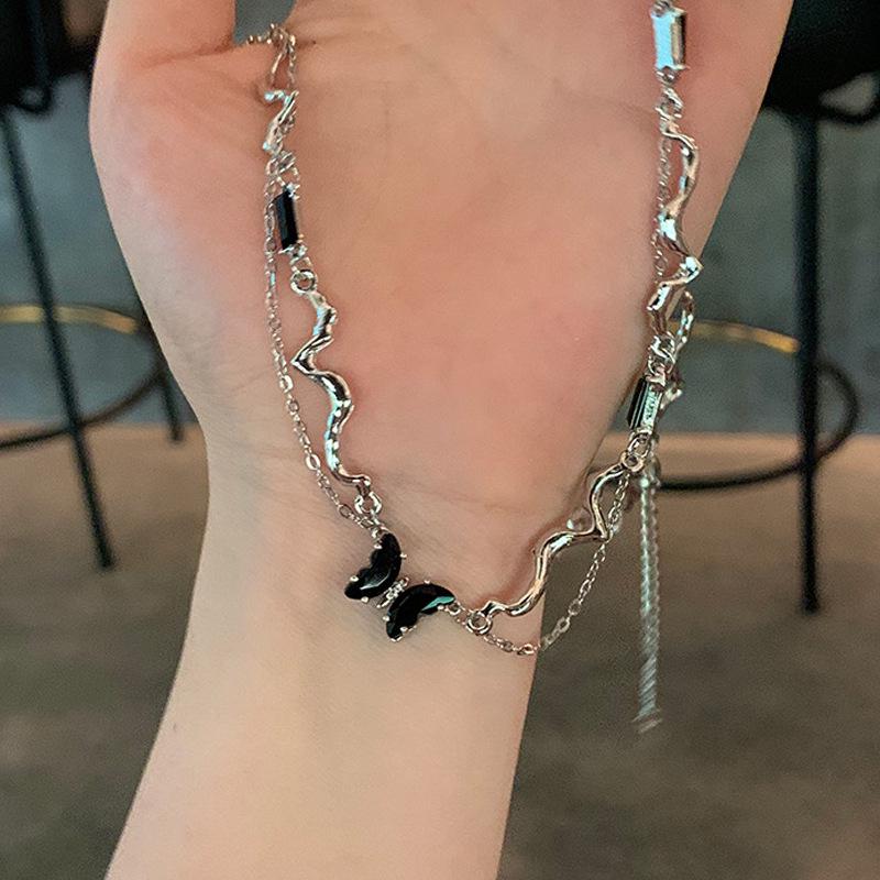 Elegante Schmetterlings-Schlüsselbeinkette: Leichter Luxus-Choker mit einzigartigem Design und High-End-Stil für Frauen