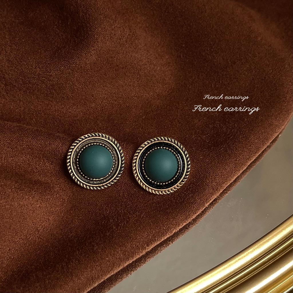 Chinese-Inspired Elegant 925 Silver Stud Earrings with Exaggerated Design