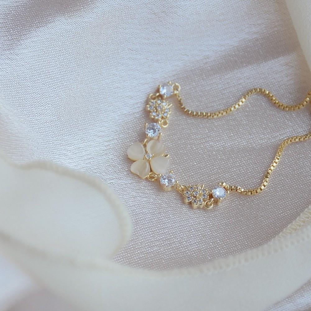 Delicate Adjustable Bracelet Gold Color Lucky Bracelet Four-leaf Clover Bracelet  Jewelry Gift