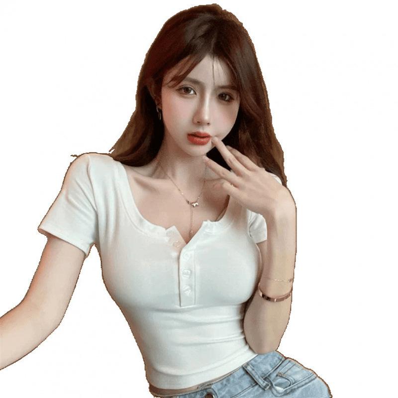 Women's Rose Red Slim Fit Short-Sleeve Crop Top - Stylish & Youthful Summer Essential