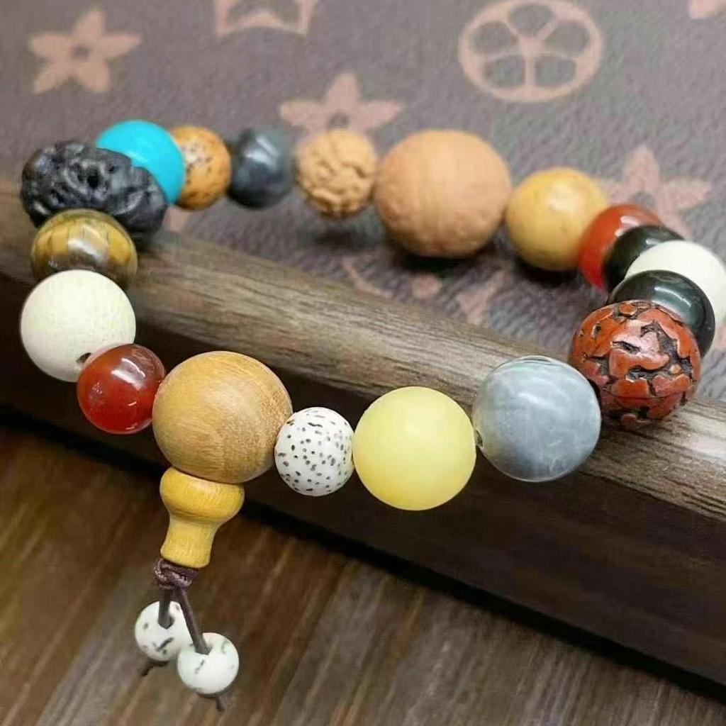Putuo Mountain Women's Bodhi Eighteen Seed Multi-Treasure Buddhist Beads Protection Bracelet