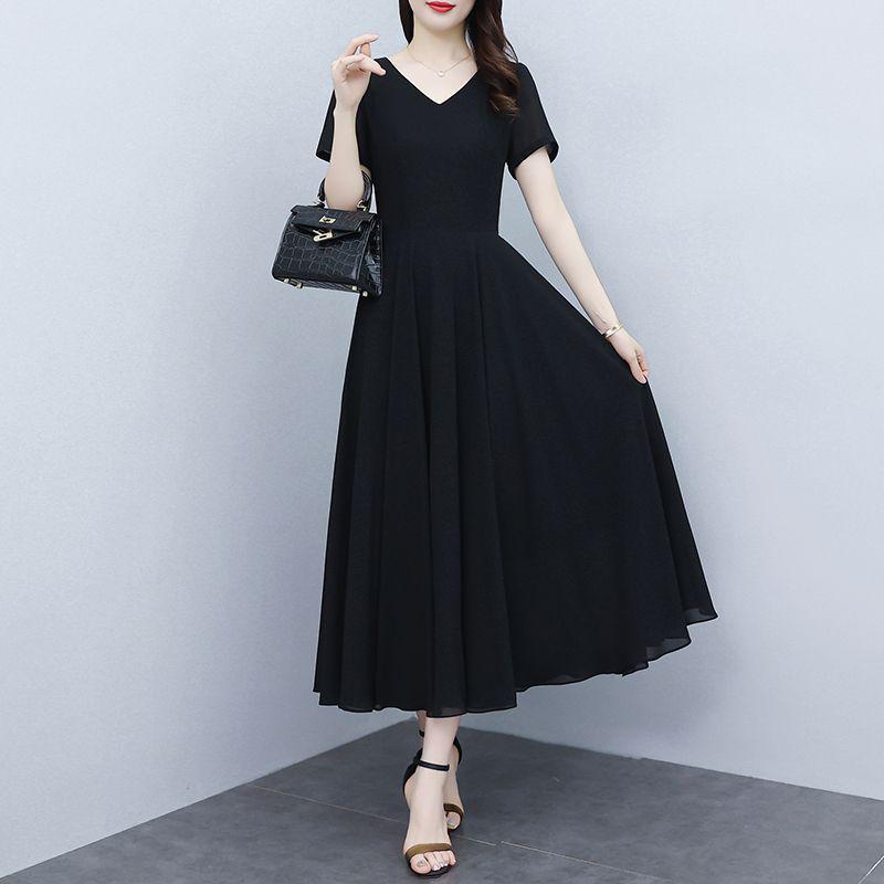 Elegant V-Neck Summer Slimming Dress with Short Sleeves