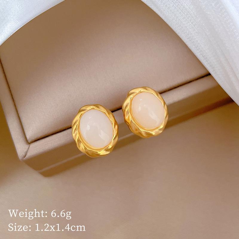 Fritillary Clover Minimalist Stud Earrings Cold Men'S And Women'S Earrings Personality Temperament Banquet Earrings