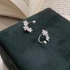 Japan-Korea Women's Floral Ear Hooks: Trendy Simple Flower Earrings, Blogger-Recommended.