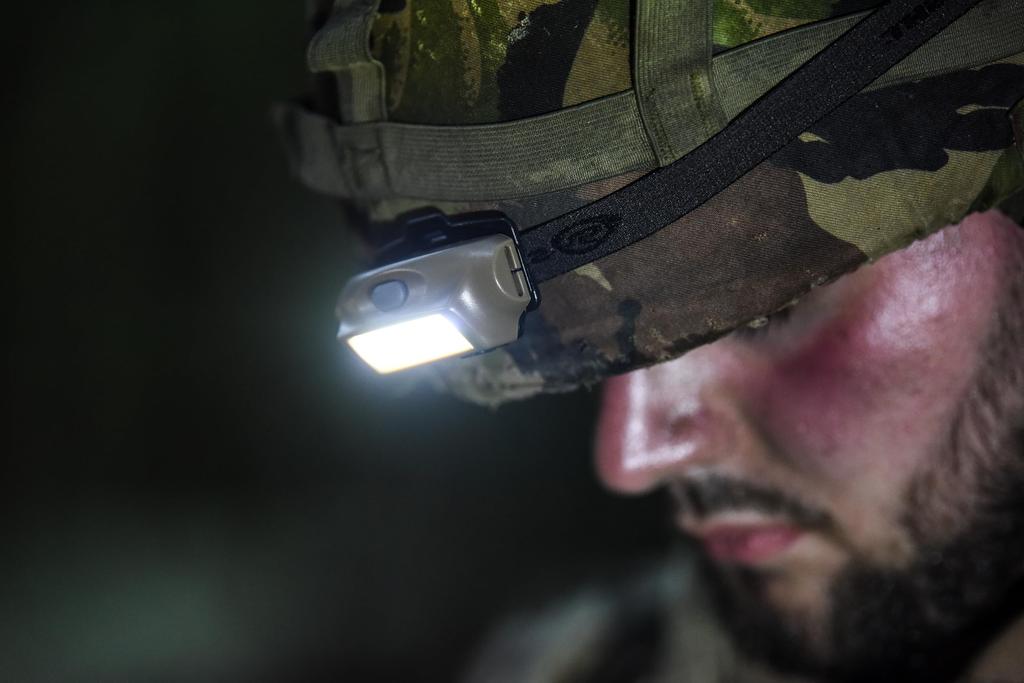 Streamlight Bandit USB Rechargeable LED WSL61706 Headlamp, Coyote,