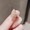 Elegant Pearl Brooch - High-End Minimalist Clothing Accessory